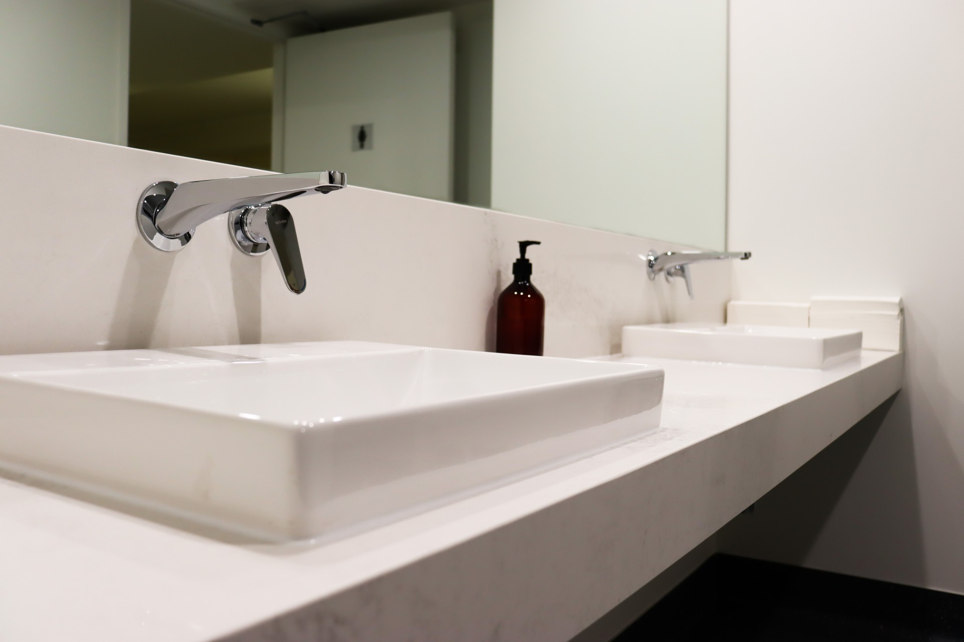 vanity aotea 1